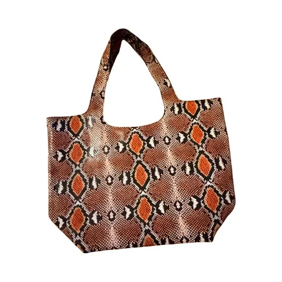 Elegant Snake Print Tote with Black Wallet by Campsite NWOT - Picture 3 of 7